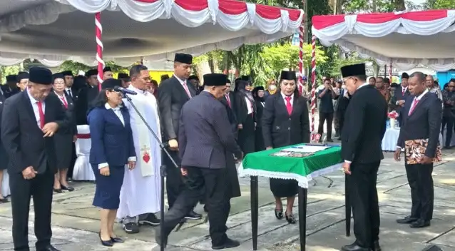 Walikota Lantik 224 Pejabat Administrator dan Pejabat Pengawas Lingkup Pemkot Ambon